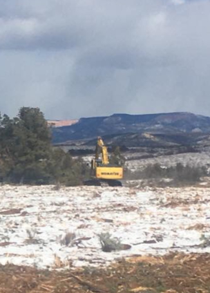 tractor digging